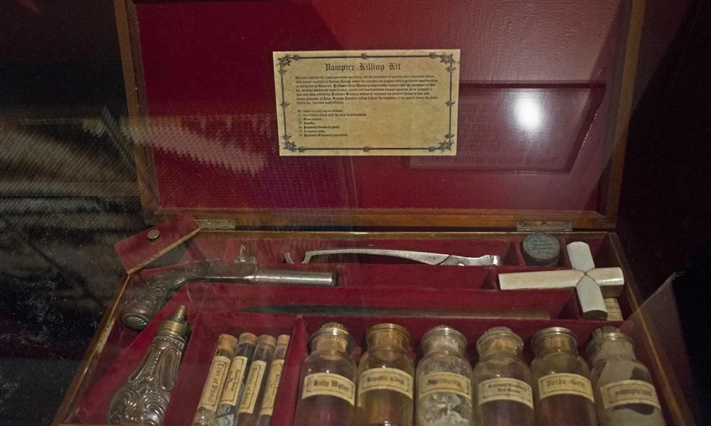 Σε δημοπρασία κασελάκι για... εξόντωση βρυκόλακα έναντι 3.185 δολαρίων!